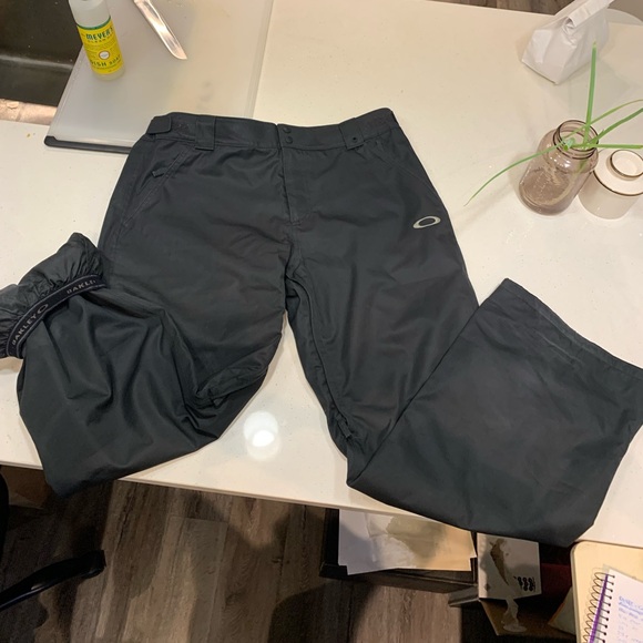 Oakley XL Ski Pants - Picture 1 of 2